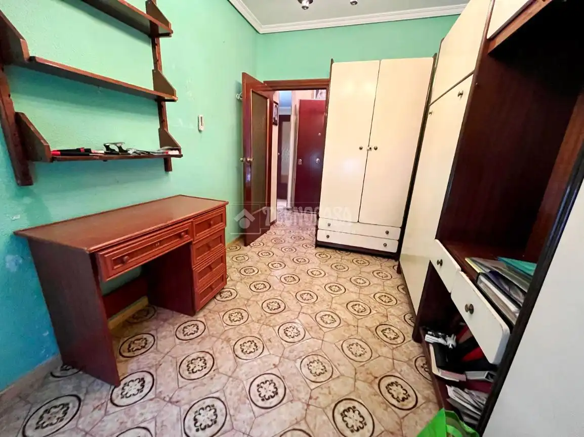 Bedroom of Buildings for sale in Madrid