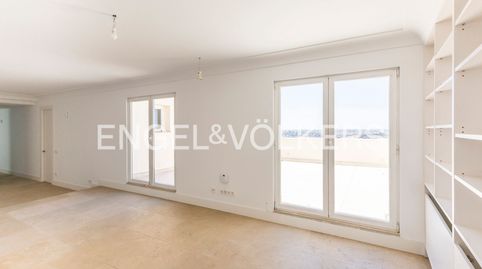 Photo 3 of Attic for rent in Paseo de la Infanta Isabel, Jerónimos, Madrid Capital
