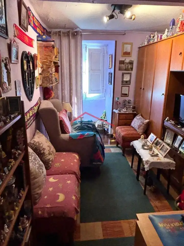 Sala d'estar de Casa o xalet en venda en León Capital  amb Jardí privat