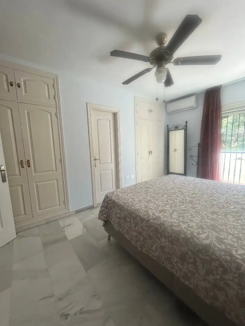 Dormitori de Casa adosada en venda en Alhaurín de la Torre amb Aire condicionat, Jardí privat i Terrassa