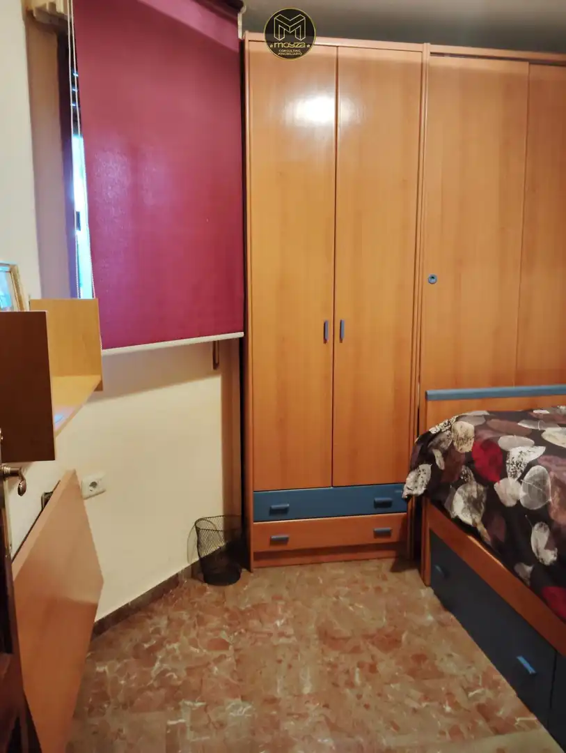 Schlafzimmer von Erdgeschoss zum Verkauf in Jaén mit Terrasse