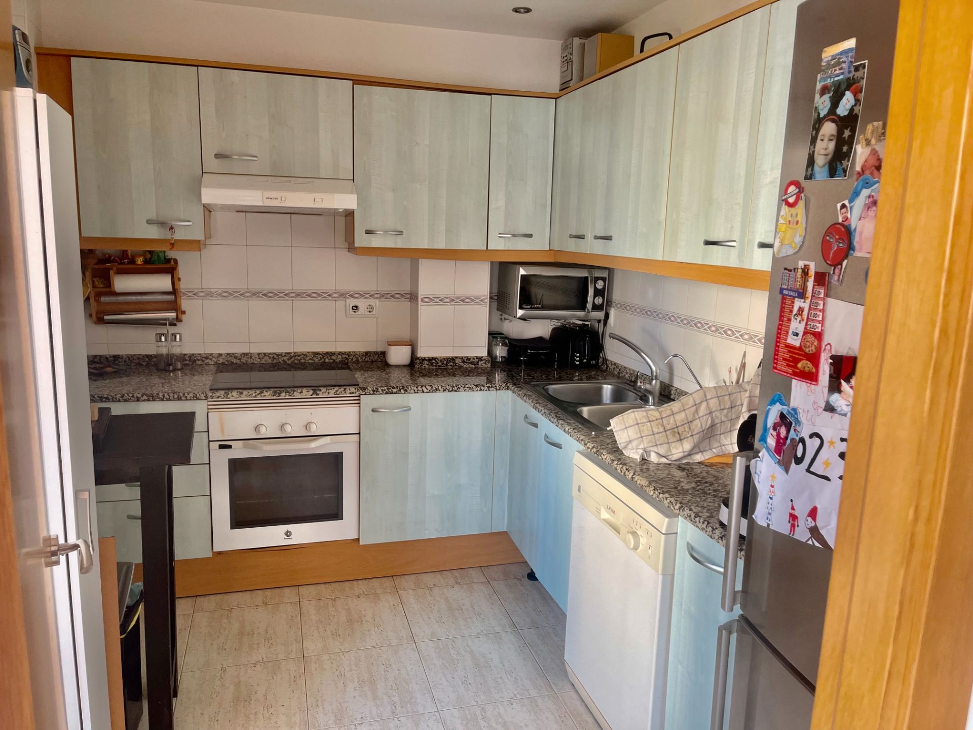 Kitchen of Flat for sale in Pineda de Mar  with Heating, Oven and Microwave