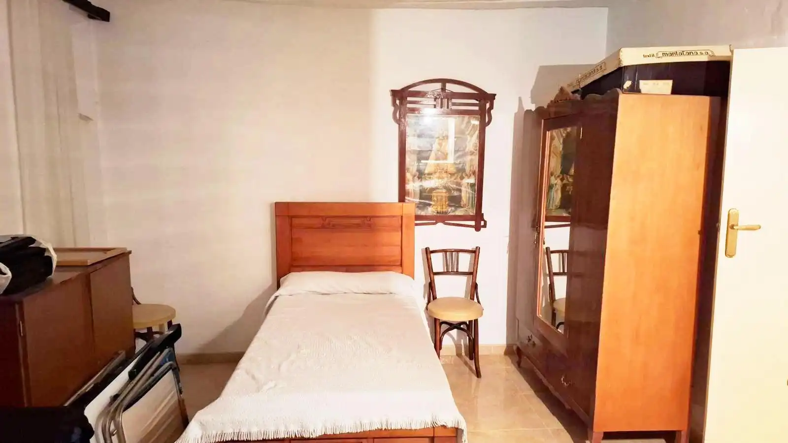 Habitación de Casa o chalet en venta en Barrax con Calefacción, Terraza y Trastero