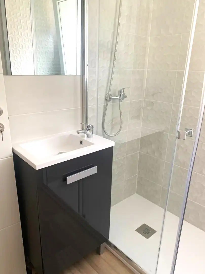 Baño de Piso en venta en Ávila con Calefacción, Amueblado y Horno