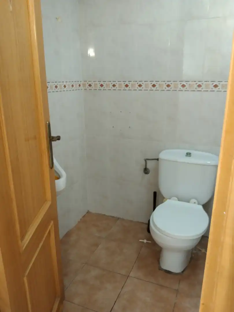 Business premises for sale in Plaça President Companys, imagen 28