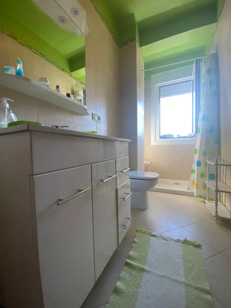 Badezimmer von Wohnung zum Verkauf in Betanzos