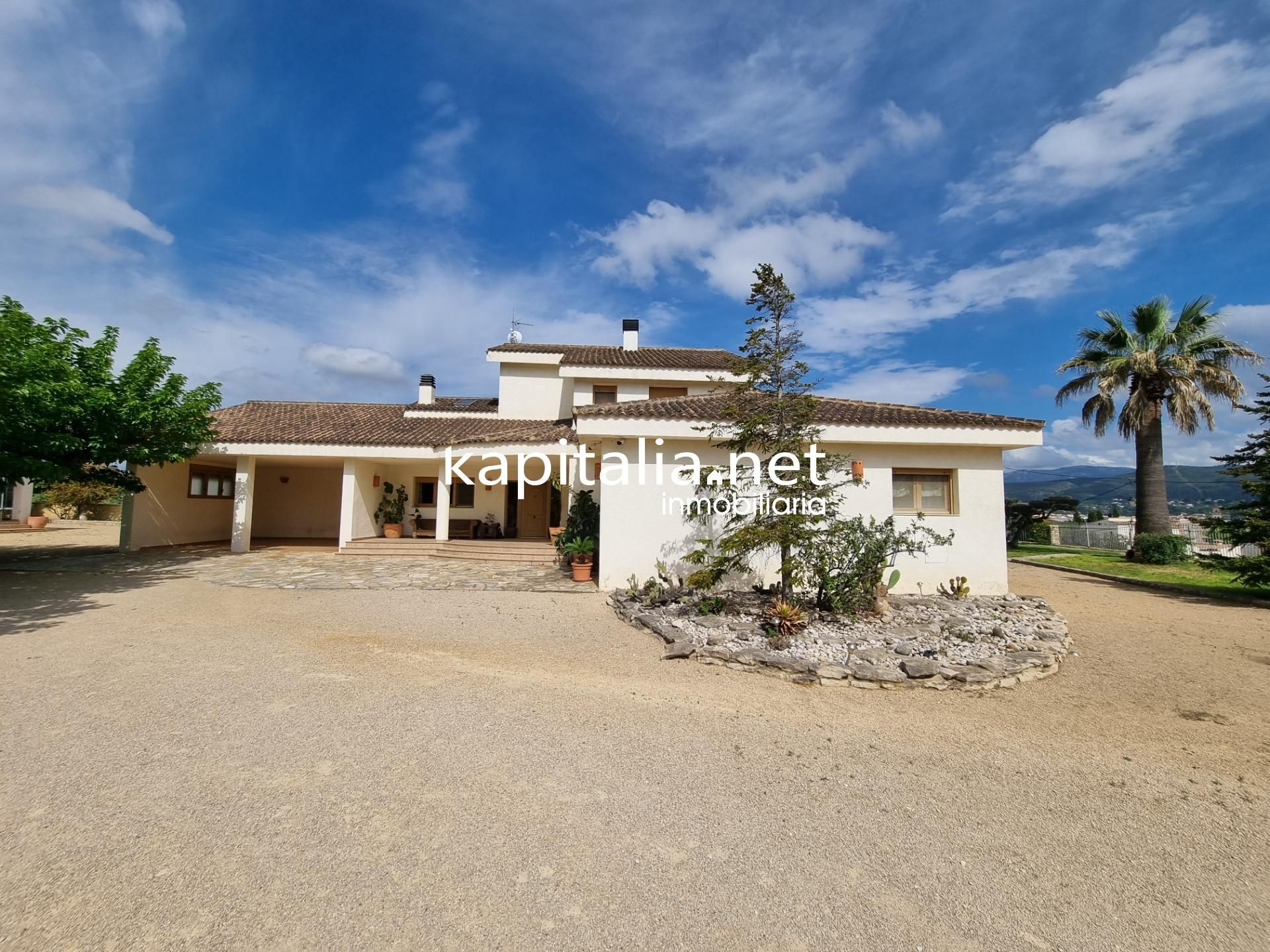 Casa o xalet en venda en Ontinyent amb Aire condicionat, Calefacció i Jardí privat