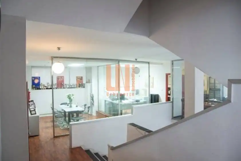 Buildings for sale in Oleiros
