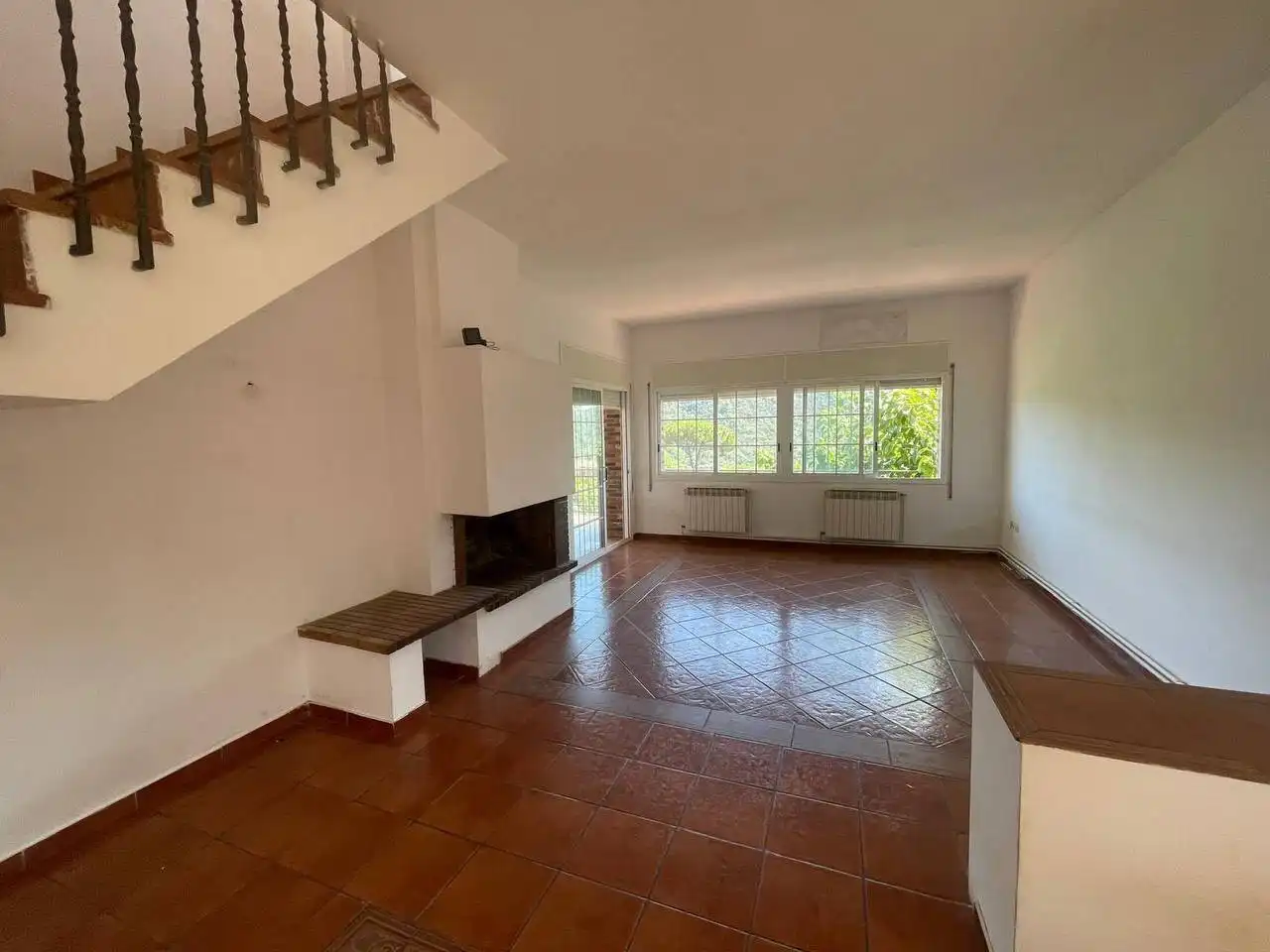 Sala de estar de Casa o chalet en venta en Vilanova del Vallès con Jardín privado