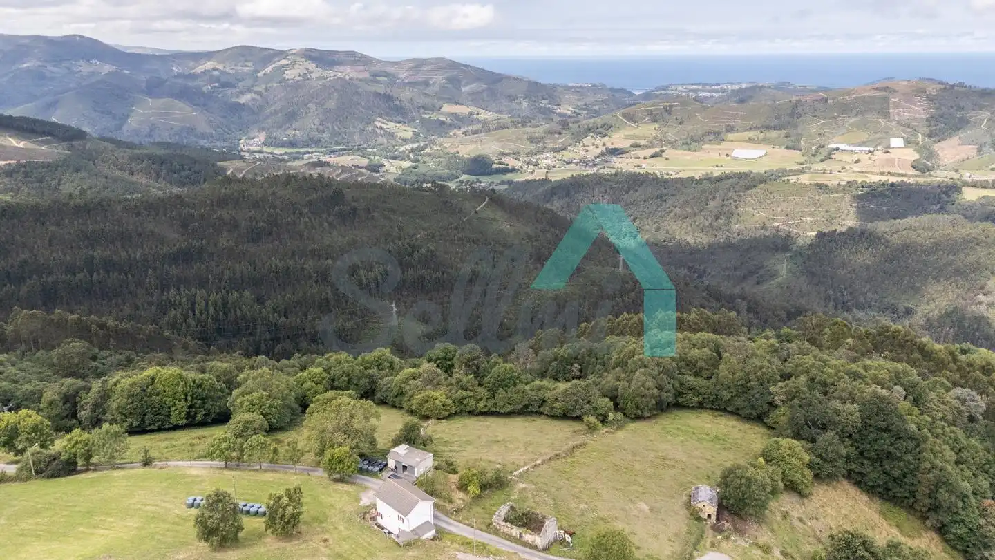 Houses for sale in La Cadorna, Valdés - Luarca