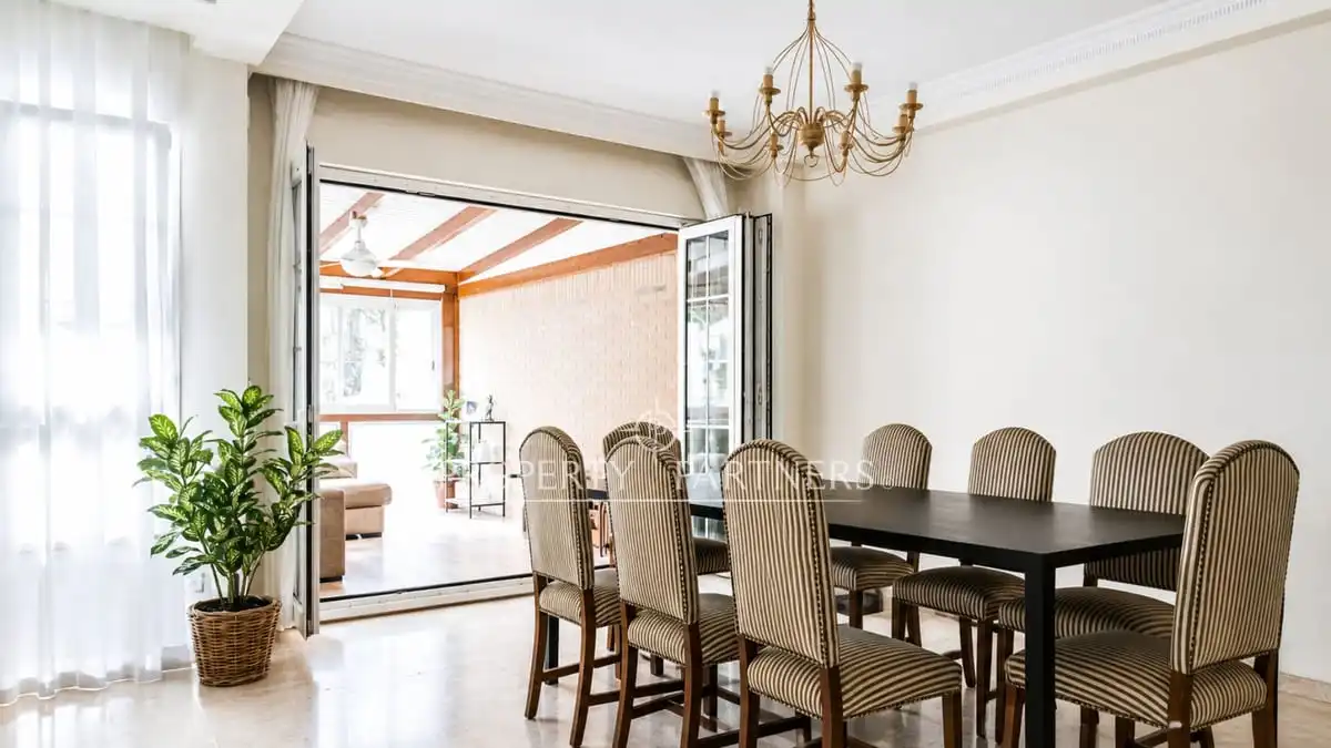 Comedor de Casa adosada en venta en Madrid con Aire acondicionado, Calefacción y Jardín privado