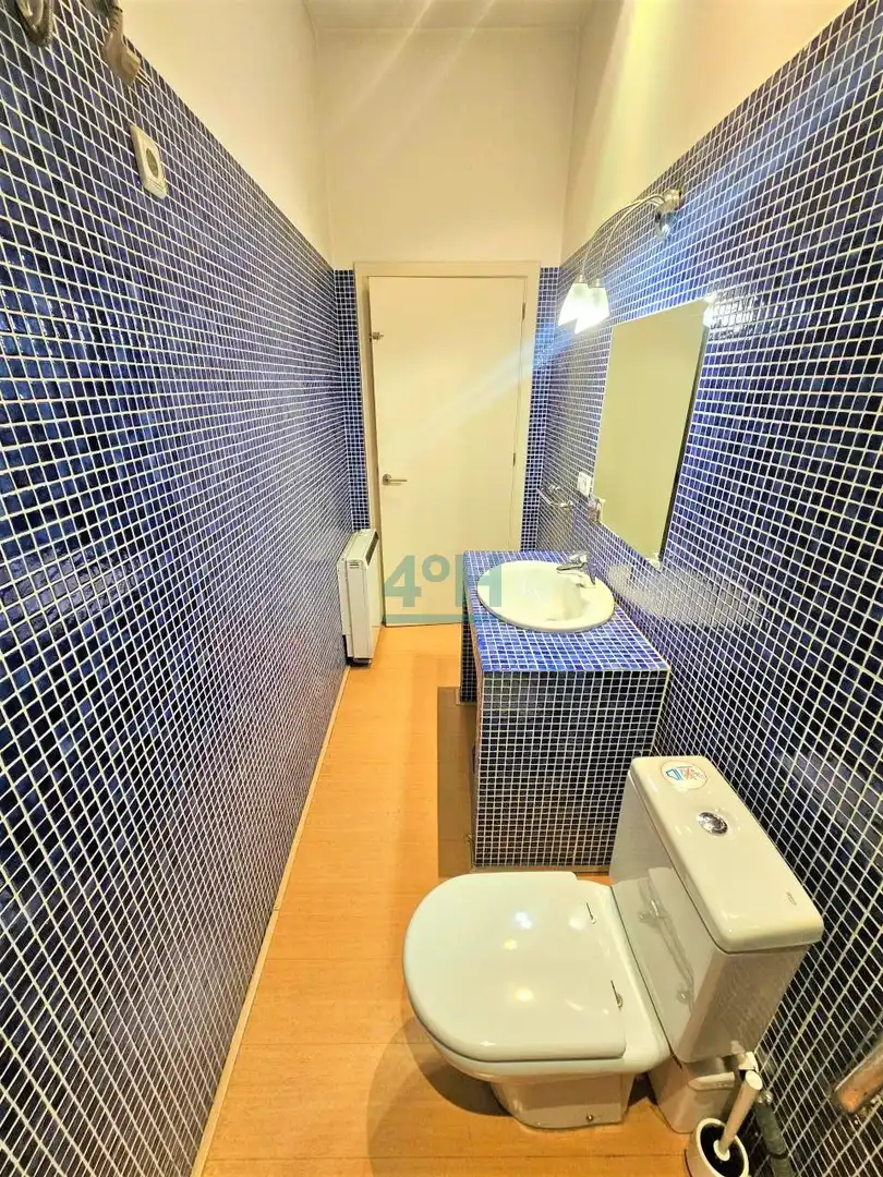 Badezimmer von Geschaftsraum zum Verkauf in Ourense Capital 