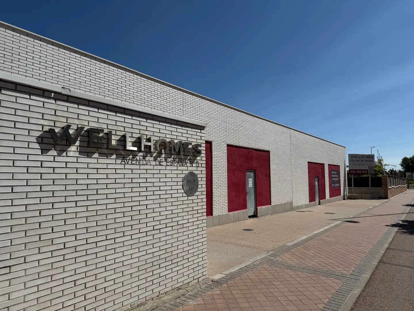Exterior view of Commercial properties for rent in Tres Cantos