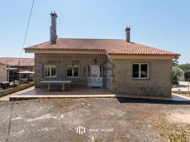 Maison avec jardin à vendre à A Peroxa