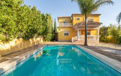 Piscina de Casa o xalet en venda en La Pobla de Vallbona amb Aire condicionat, Calefacció i Jardí privat