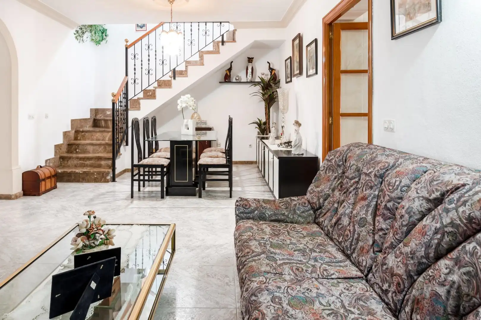 Casa adosada en venda a Els Hostalets