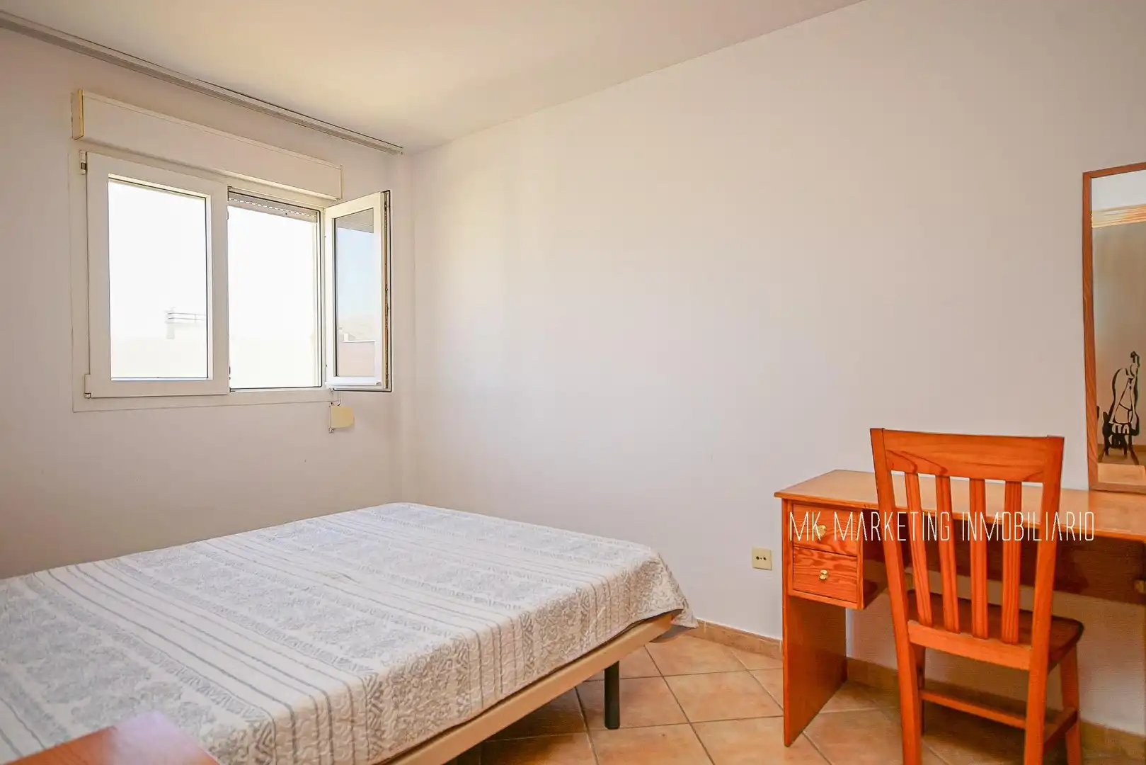 Schlafzimmer von Dachboden zum Verkauf in Mogán mit Terrasse, Abstellraum und Möbliert