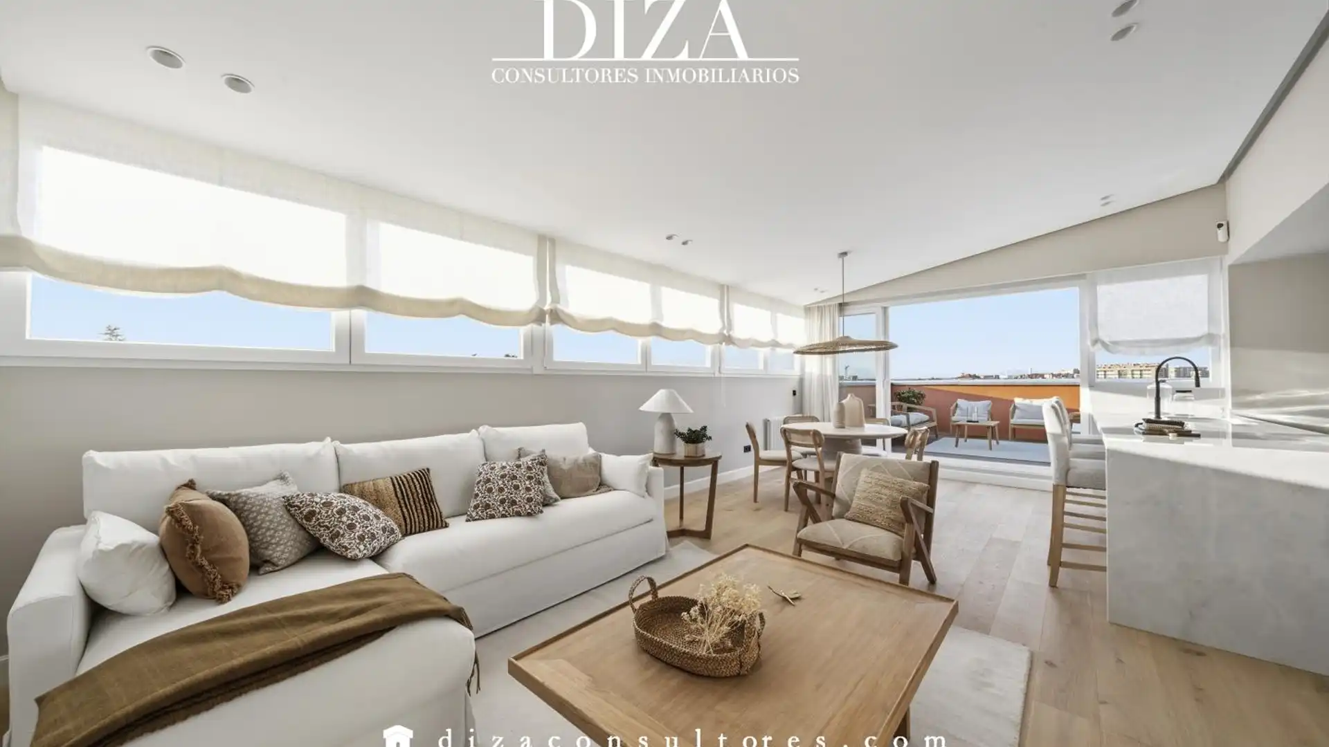 Living room of Flat for sale in  Madrid Capital  with Air Conditioner and Terrace