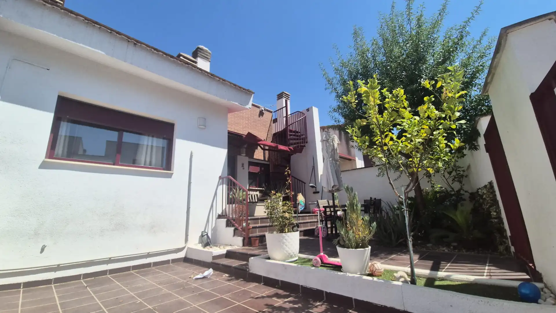 Jardí de Casa adosada en venda en Murcia amb Aire condicionat, Jardí privat i Terrassa
