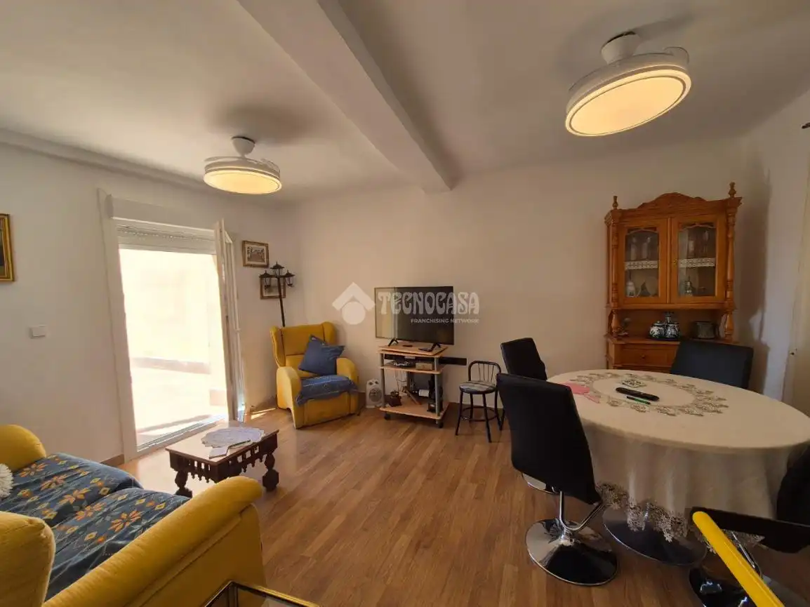 Wohnzimmer von Einfamilien-Reihenhaus zum Verkauf in Cendejas de la Torre mit Heizung und Terrasse