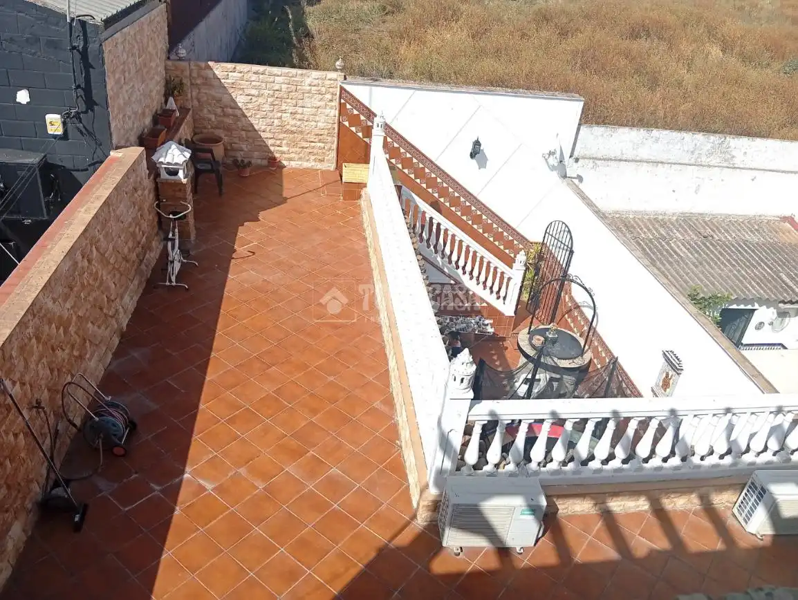 Terraza de Casa adosada en venta en Coria del Río