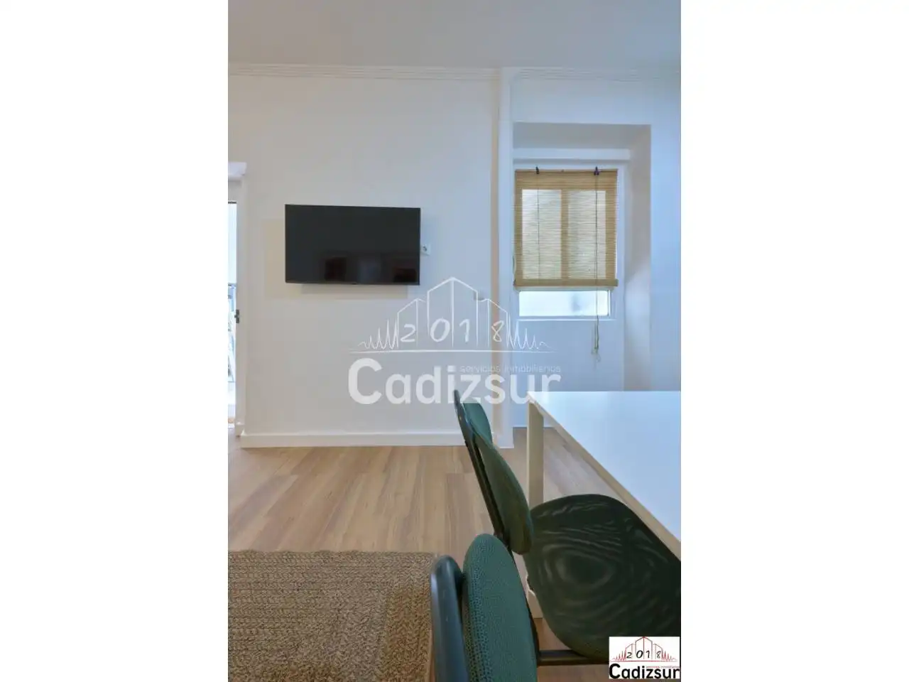 Sala de estar de Piso en venta en Cádiz con Trastero y Amueblado