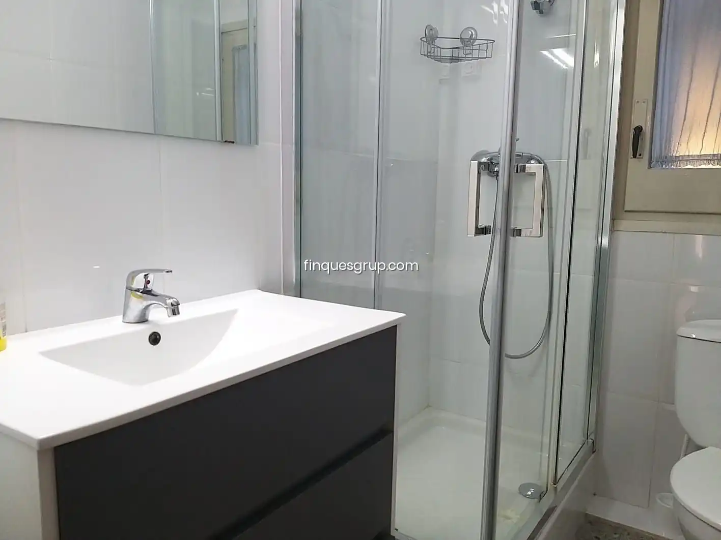 Baño de Piso en venta en Tarragona con Terraza y Balcón