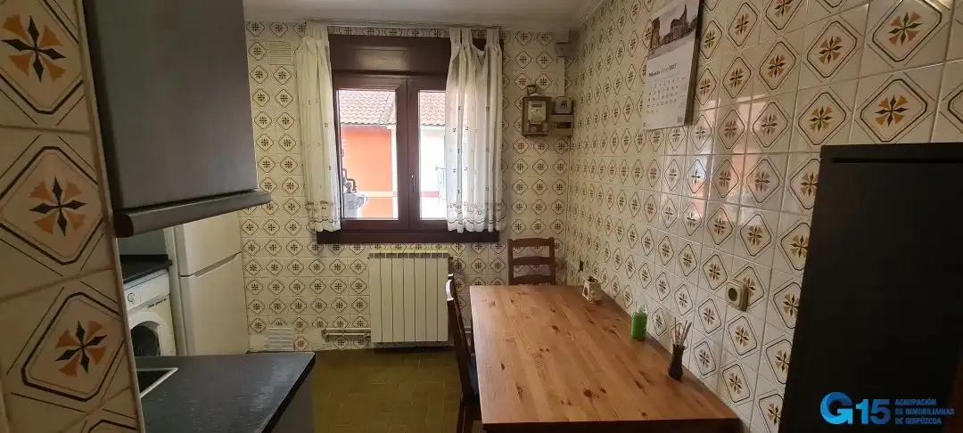 Cuina de Pis en venda en Donostia - San Sebastián  amb Calefacció