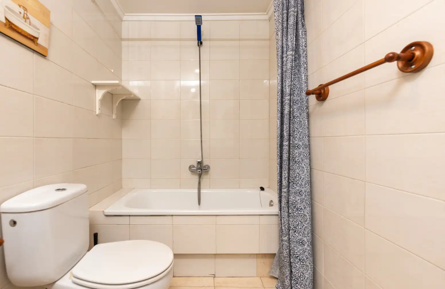 Baño de Piso en venta en Oviedo  con Calefacción, Parquet y Trastero