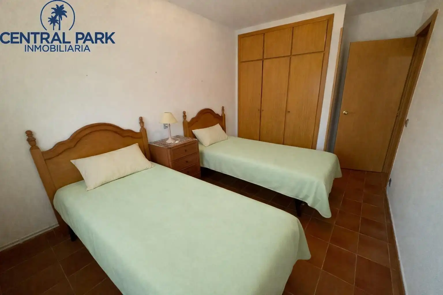 Habitación de Apartamento en venta en Salou con Aire acondicionado, Terraza y Amueblado