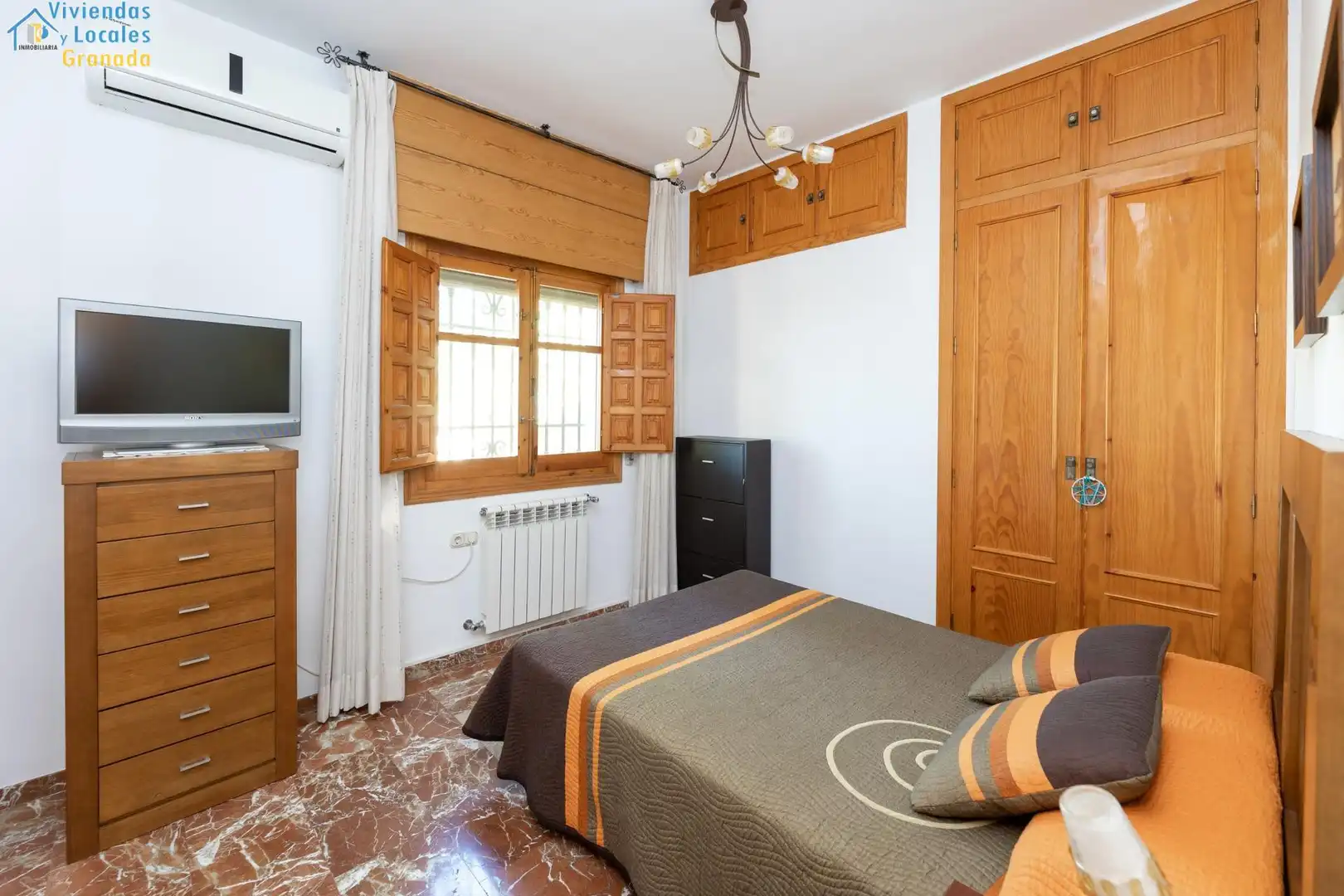 Habitación de Casa o chalet en venta en Granada con Aire acondicionado, Jardín privado y Trastero