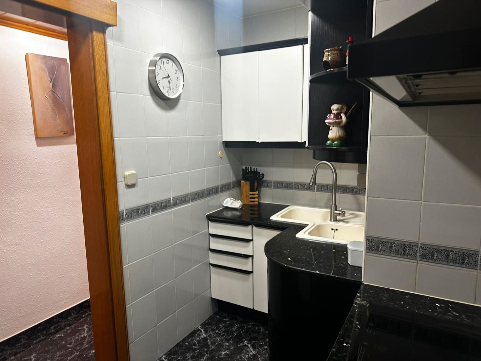 Cuina de Pis en venda en Badalona amb Aire condicionat, Moblat i Forn