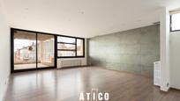 Sala d'estar de Àtic en venda en  Barcelona Capital amb Aire condicionat, Calefacció i Terrassa