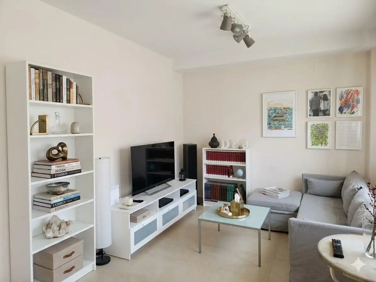Sala d'estar de Casa o xalet en venda en Ciudad Real amb Aire condicionat, Calefacció i Jardí privat