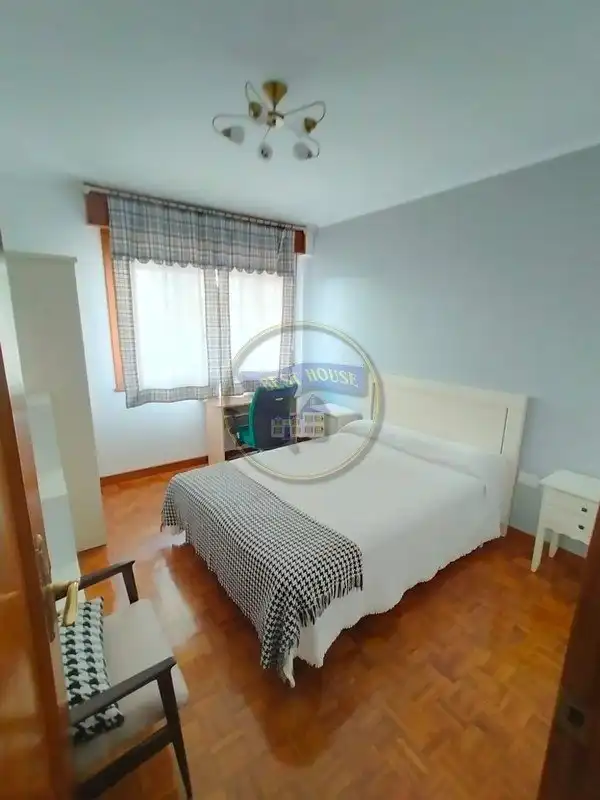 Bedroom of Flat for rent in Vigo   with Parquet flooring, Terrace and Furnished
