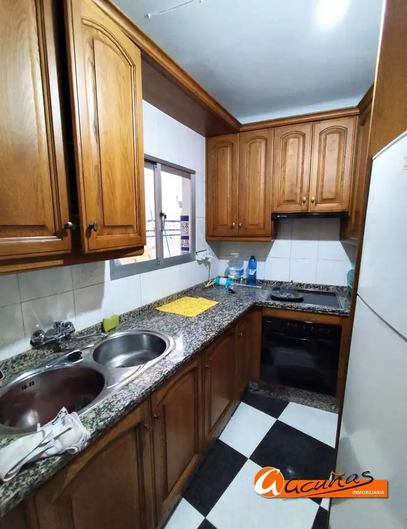 Casa adosada en venta en Alameda