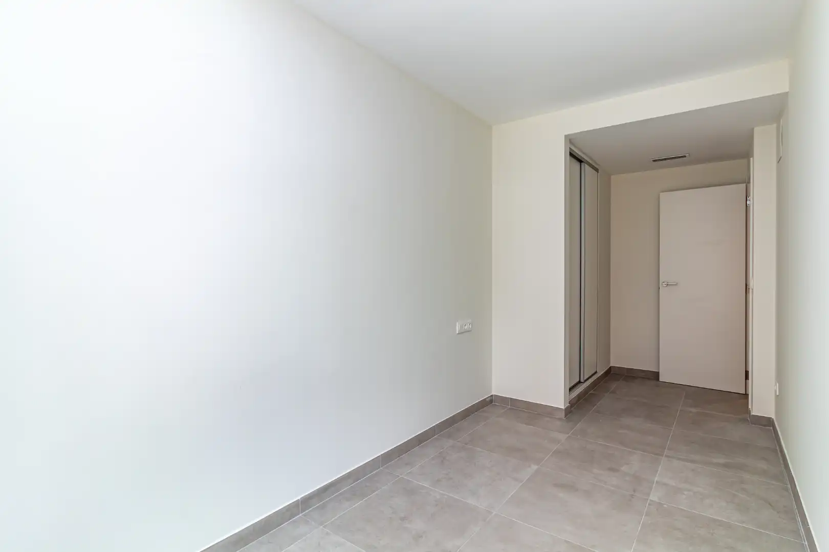 Piso de obra nueva con terraza en venta en Carrer del Mestre Arrieta 55, imagen 13