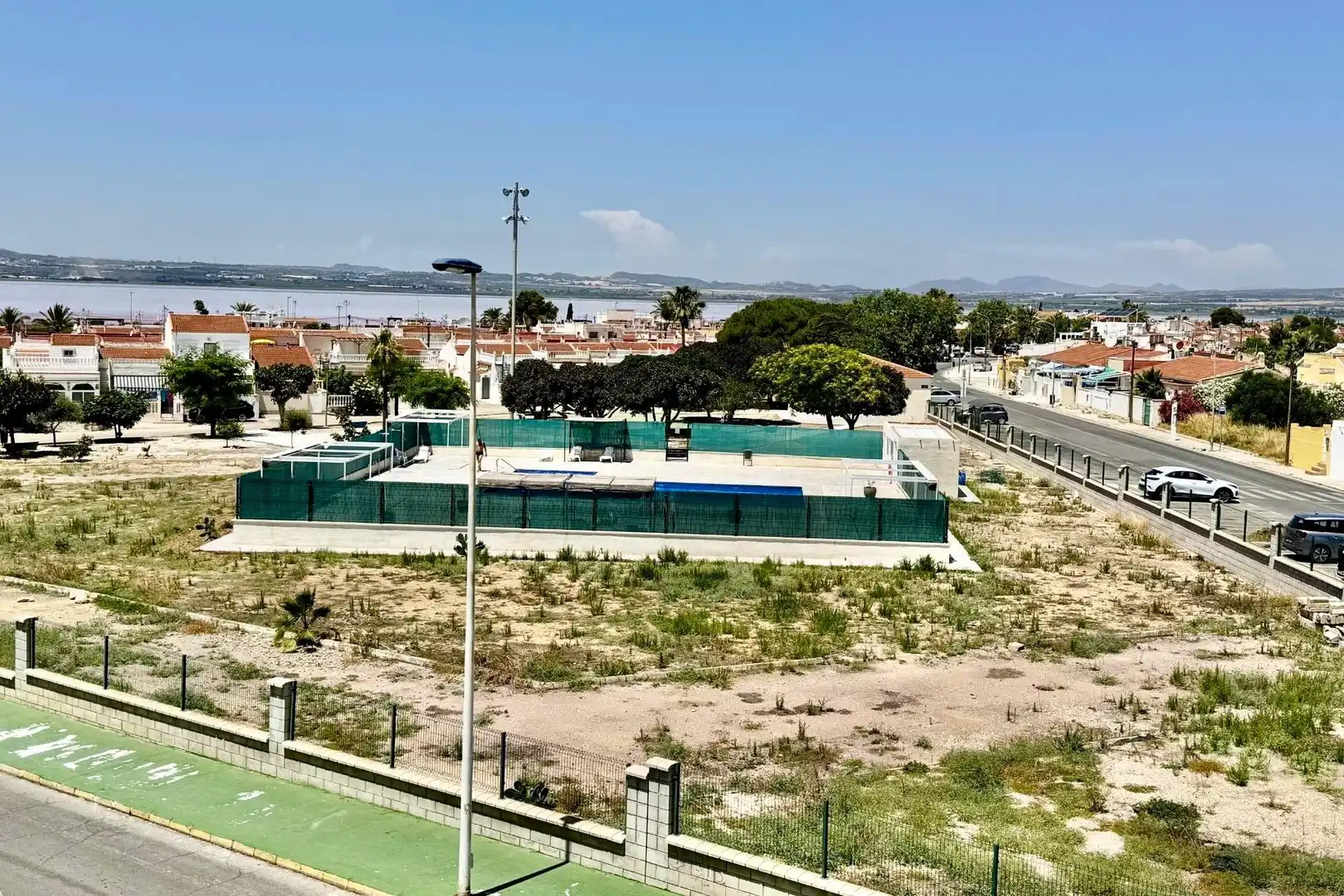 Piscina de Casa adosada en venta en Torrevieja con Aire acondicionado, Calefacción y Jardín privado