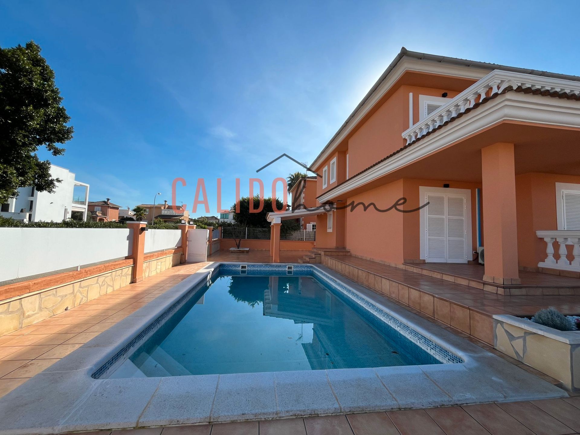 Piscina de Casa adosada en venda en Marratxí amb Aire condicionat, Calefacció i Jardí privat