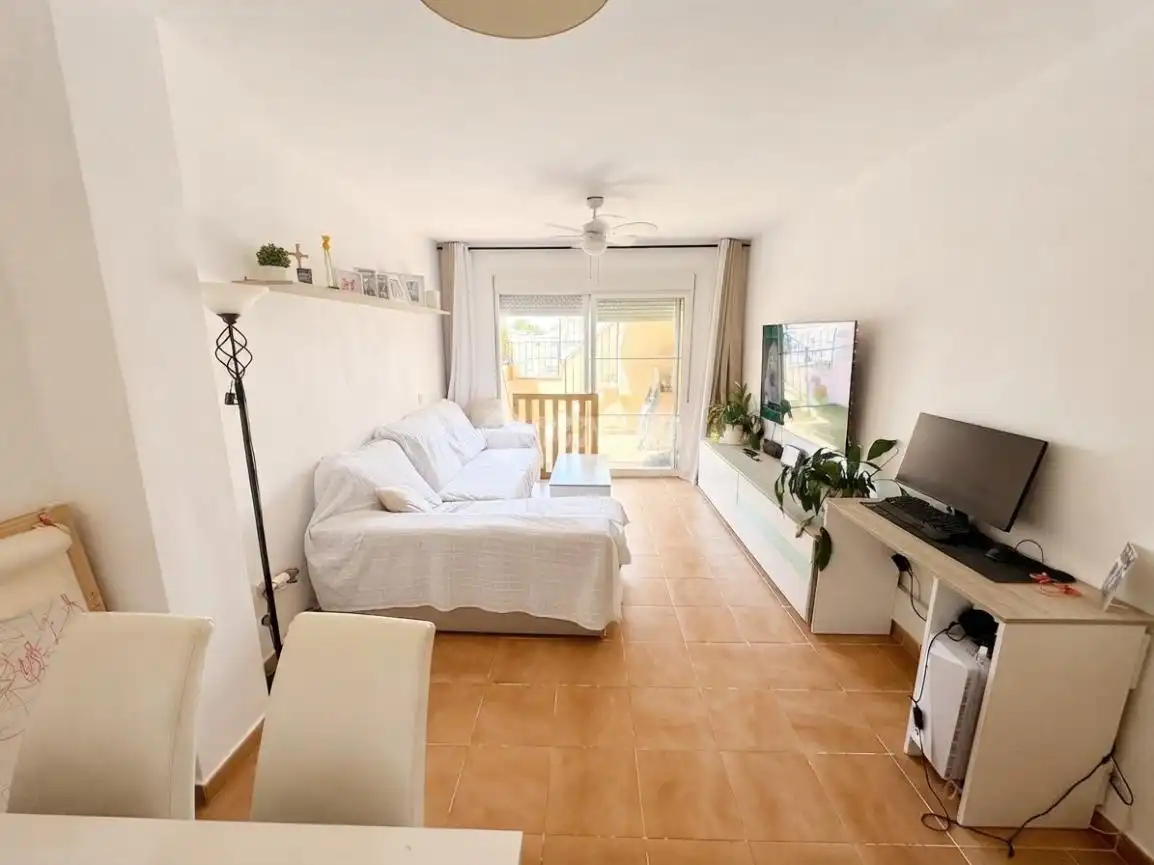 Sala d'estar de Pis en venda en Estepona amb Terrassa