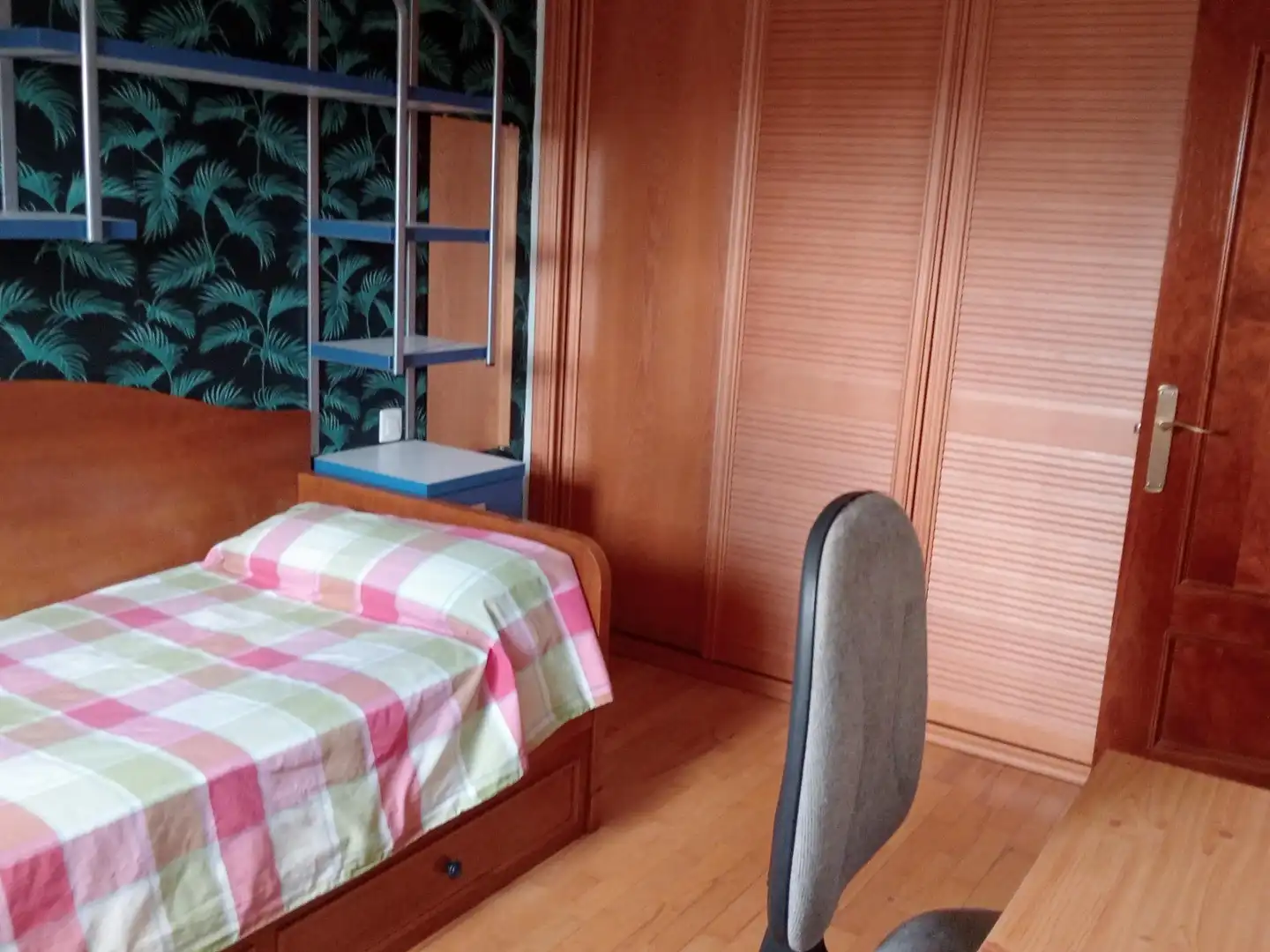 Dormitori de Casa o xalet de lloguer en Ávila amb Calefacció, Terrassa i Moblat