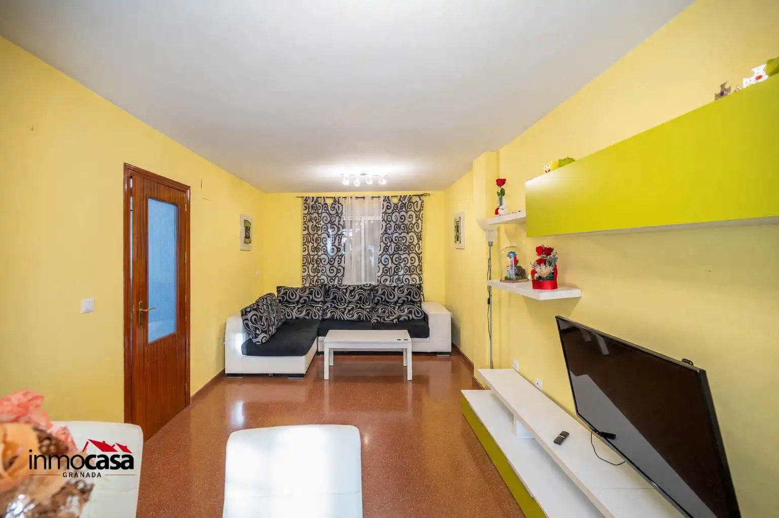 Sala d'estar de Casa adosada en venda en Píñar