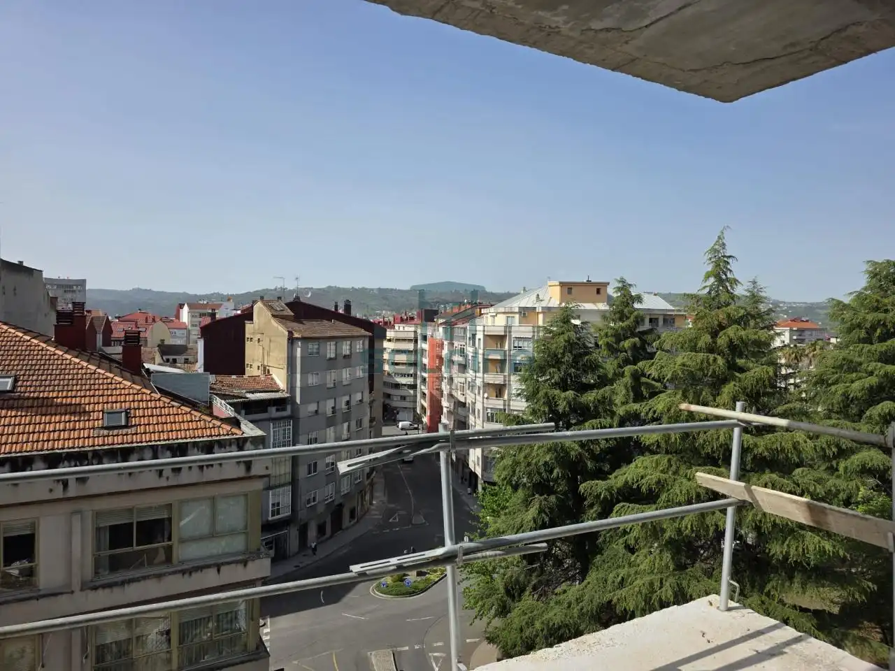 Vista exterior de Piso en venta en Ourense Capital  con Calefacción y Balcón