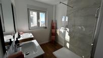 Bathroom of Flat for sale in Villajoyosa / La Vila Joiosa  with Air Conditioner, Heating and Balcony