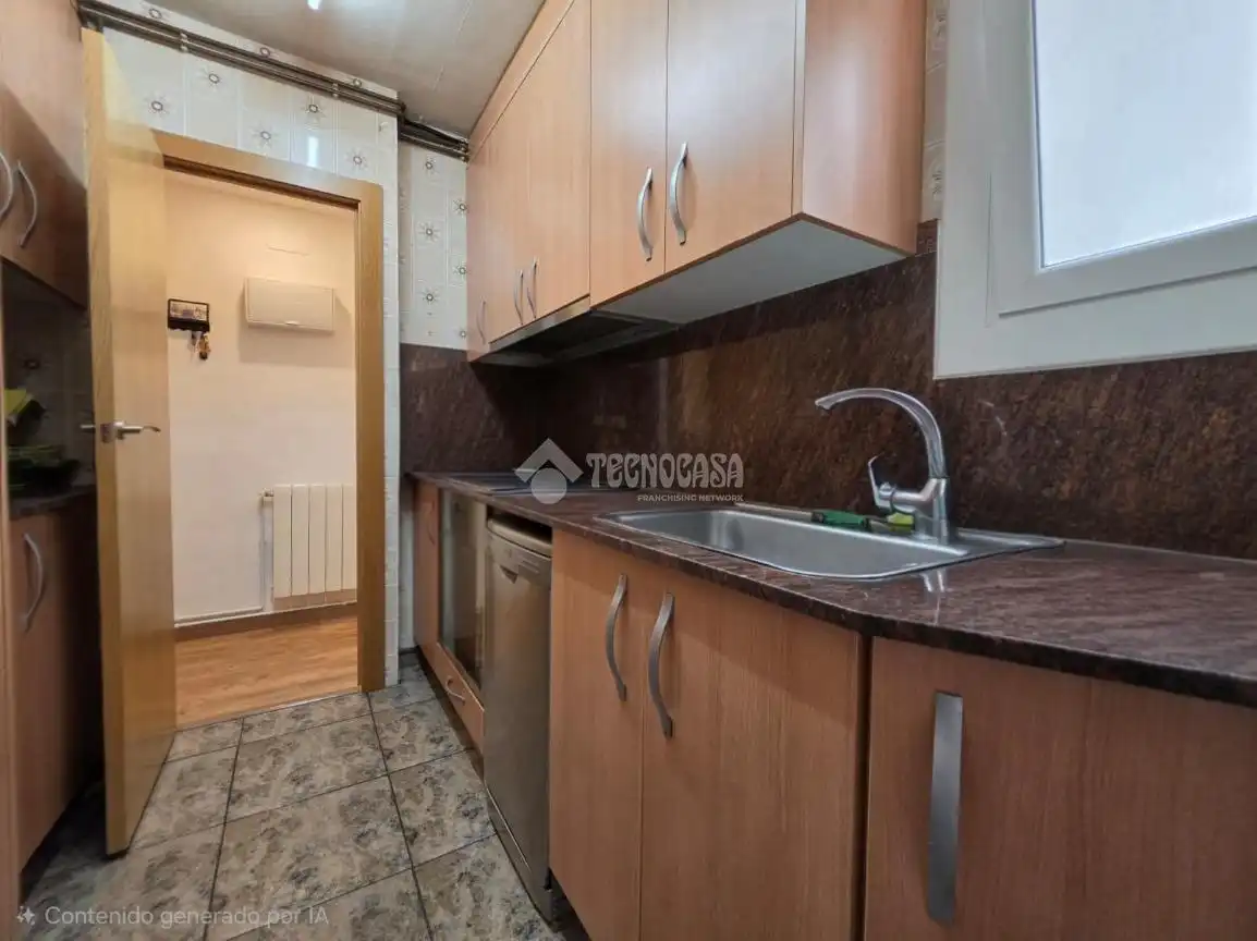 Cocina de Piso en venta en Santa Coloma de Gramenet con Aire acondicionado, Calefacción y Parquet