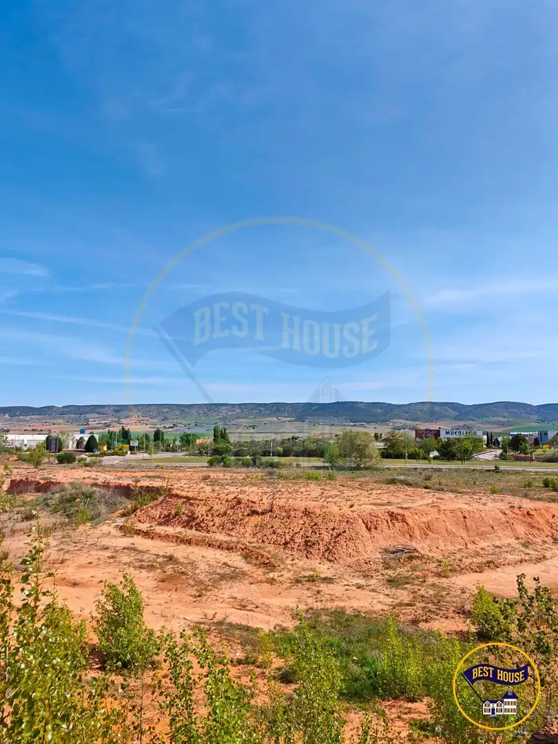 Nave industrial en venta en Fuentes
