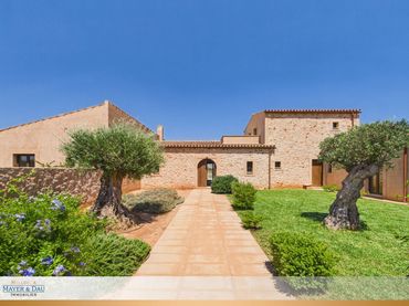 Landhaus mit Balkon zum Verkauf in Santanyí Poble
