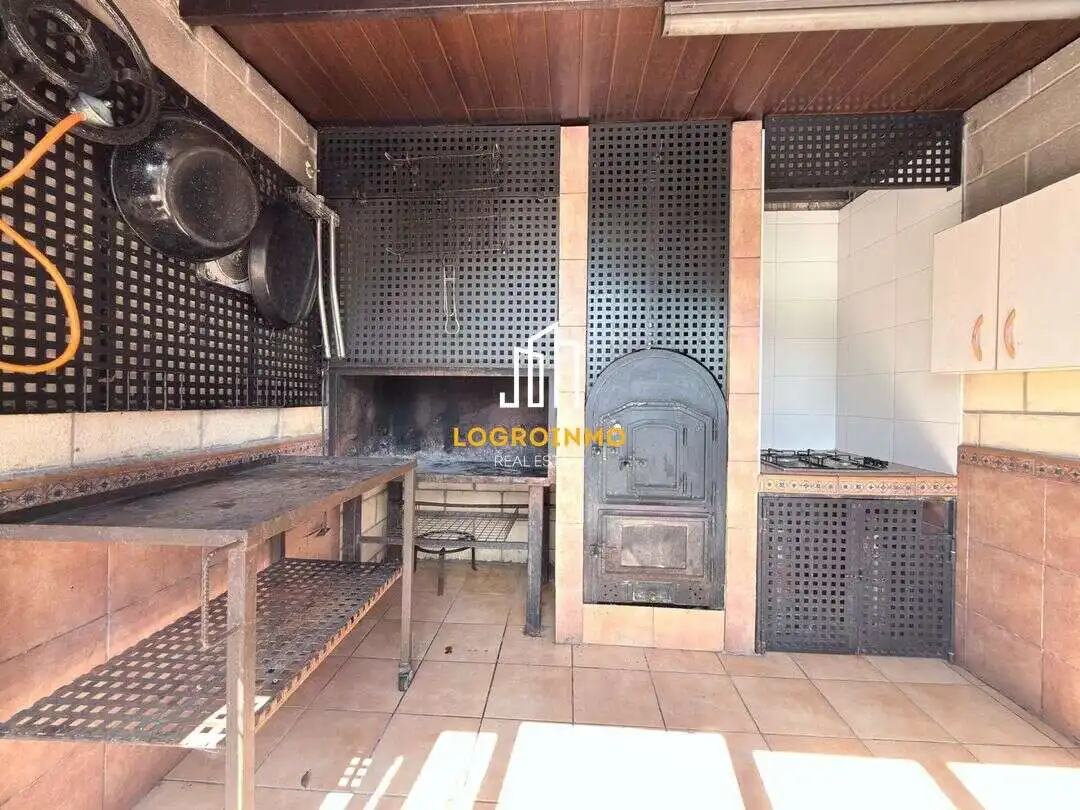 Cocina de Casa o chalet en venta en El Redal con Calefacción, Trastero y Piscina