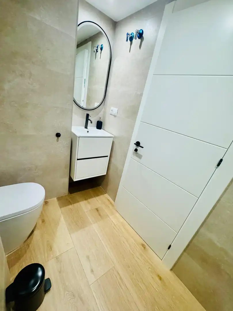 Badezimmer von Wohnung zur Miete in Málaga mit Klimaanlage und Möbliert