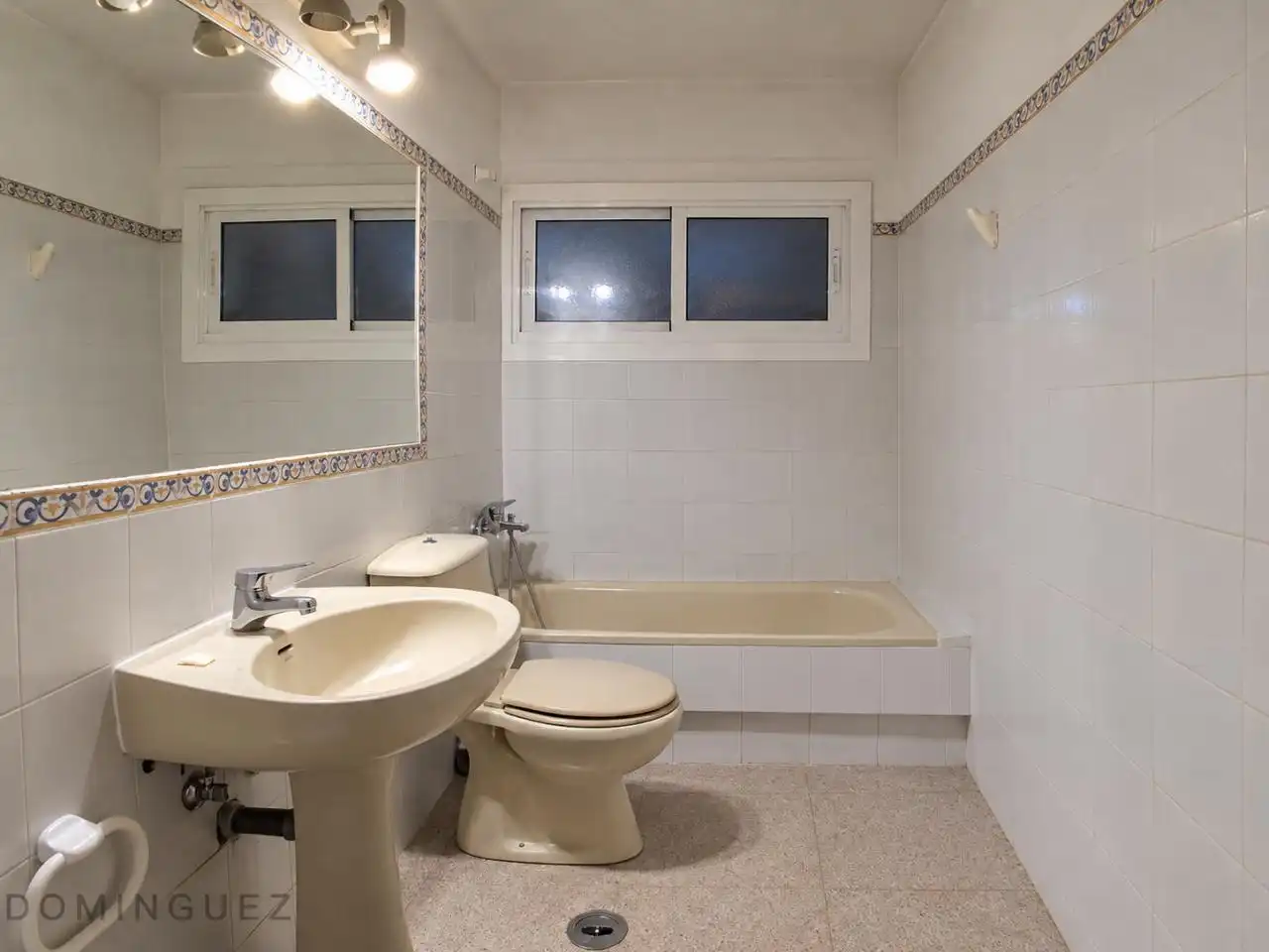 Bathroom of Flat for sale in Centro Urbano